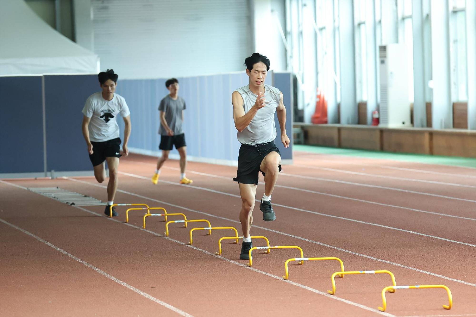 0601 D-3 Field photo of the stadium 01