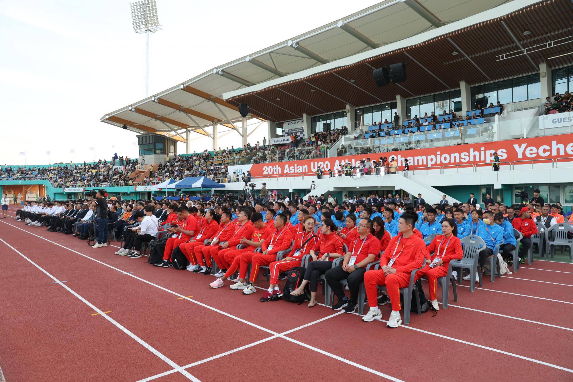 0603 Field photo of the AUC Opening Ceremony 08