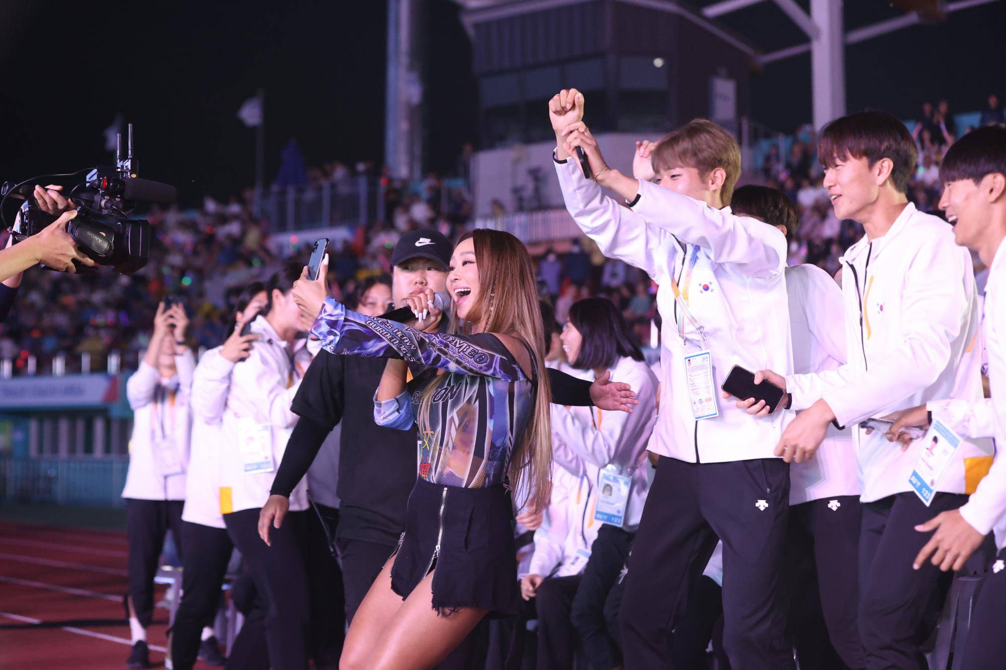 0603 Field photo of the AUC Opening Ceremony 16